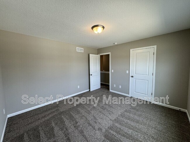 Building Photo - 8225 Catberry Trl