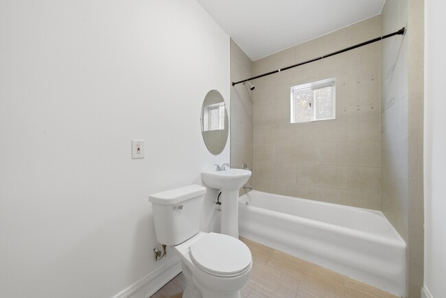 Building Photo - 1507 Ridgeland Ave