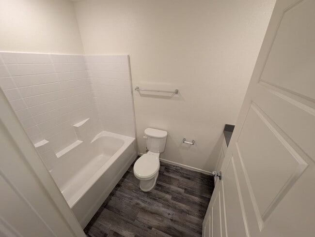 Building Photo - 7377 Joanna Brk St