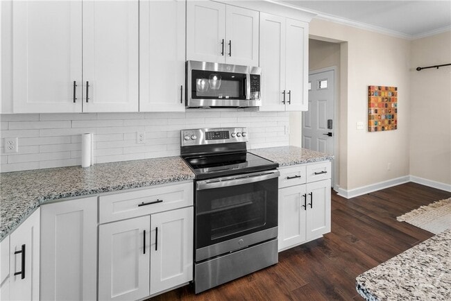 Building Photo - 1403 E Anderson St