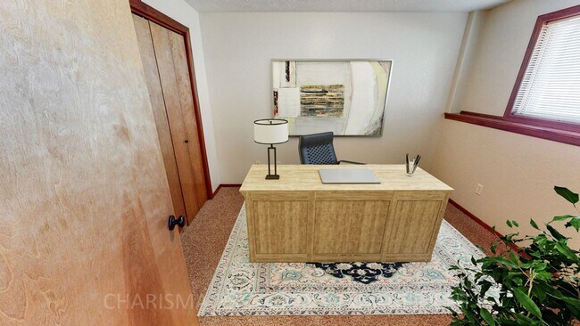 Building Photo - BEAUTIFUL 4 BD, 2 BA TOWNHOME WITH A FULLY EQUIPED KITCHEN, VAULTED CEILINGS, FIREPLACE, ATTACHED...