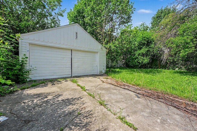 Building Photo - 15224 Rossini Dr