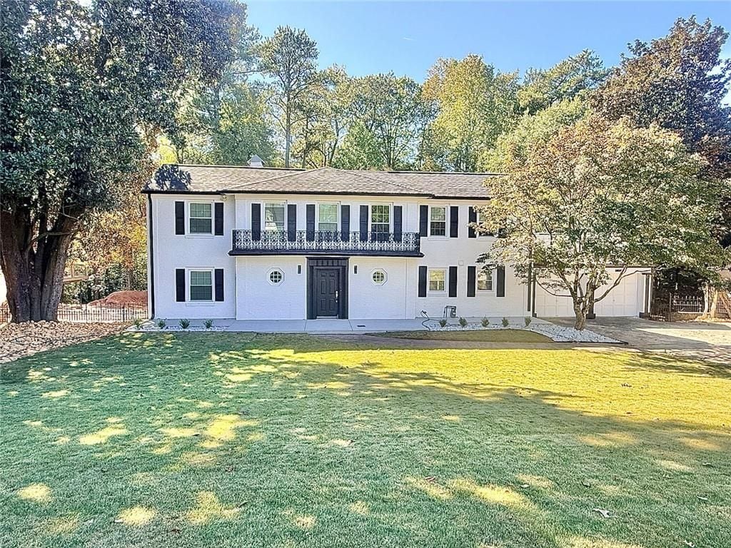 Building Photo - 200 W Paces Ferry Rd NW