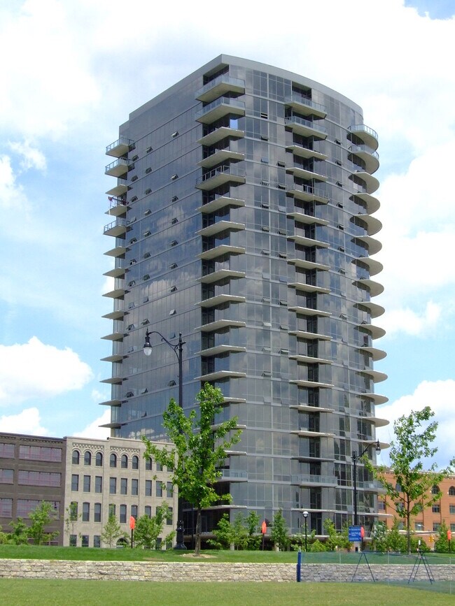 North Bank Park Condos - 300 W Spring St