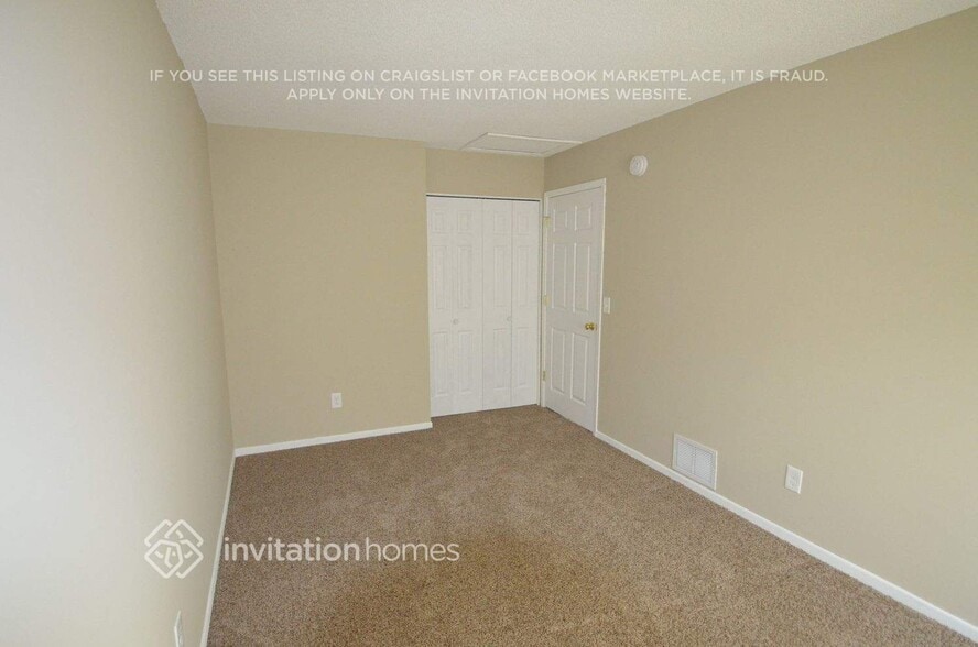 Building Photo - 9908 108th Pl N