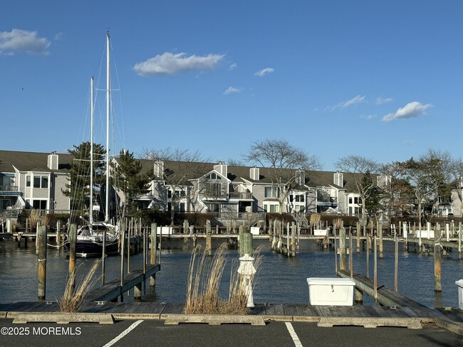 Building Photo - 9 Bay Point Harbour