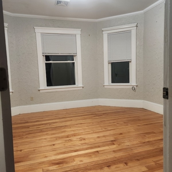 Building Photo - 5 Cohasset St