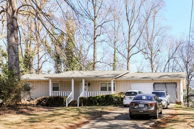 Building Photo - 2959 Tiller Trail SW