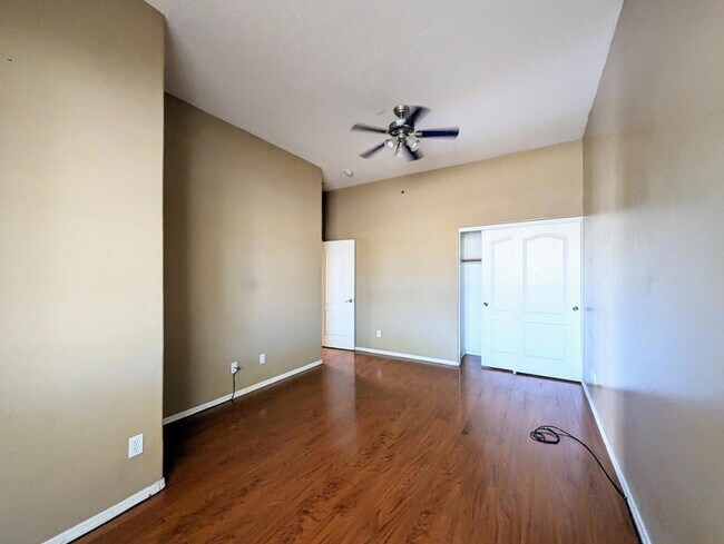 Building Photo - 3310 W Latona Rd