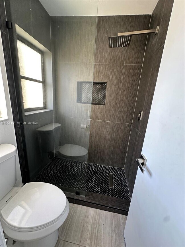 Building Photo - 3199 Coral Hills Dr