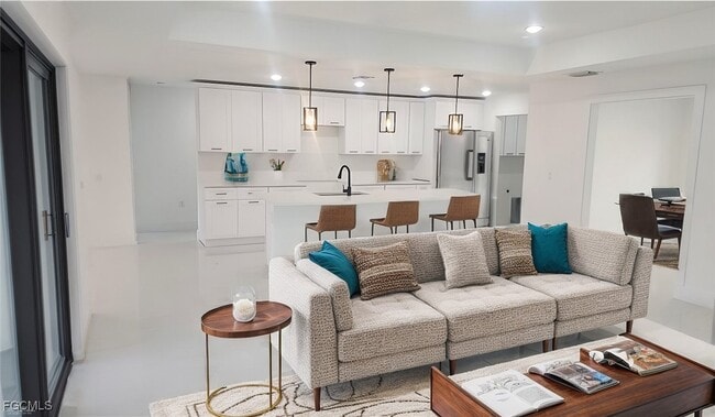 Building Photo - 2615 40th St W