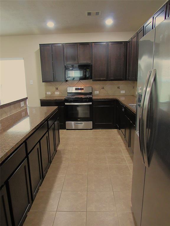 Building Photo - 17222 Hannah Oaks Ln