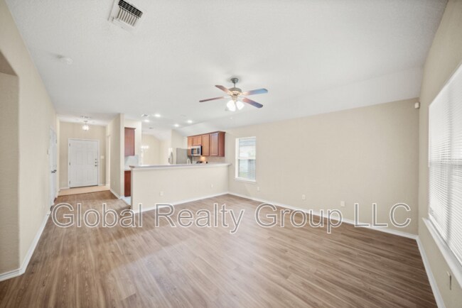 Building Photo - 3113 Muntjac