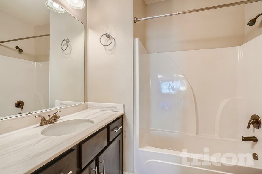 Building Photo - 2615 Morgan Park Dr SW