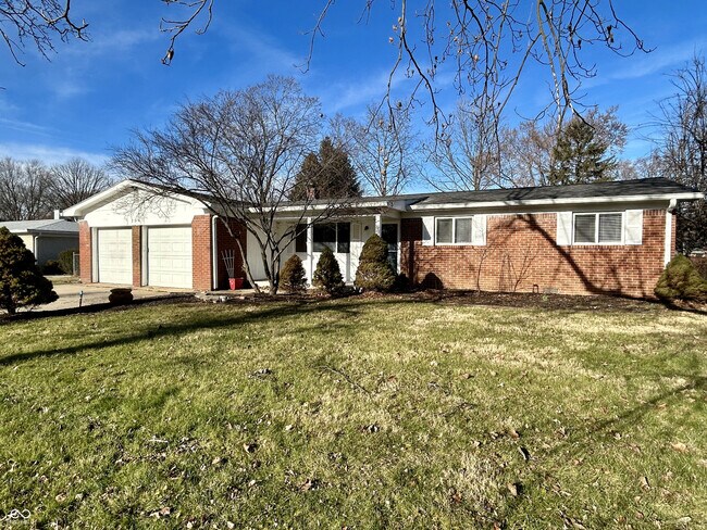 Primary Photo - 154 Pearl St