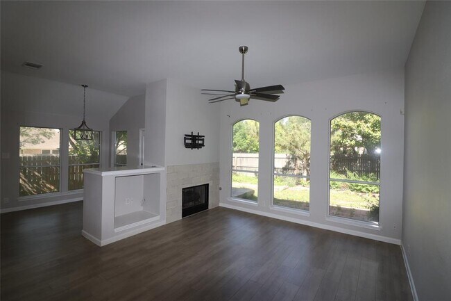 Building Photo - 1309 Wide Antler Cove