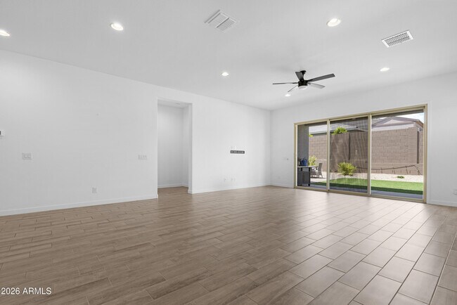 Building Photo - 20132 W Catalina Dr