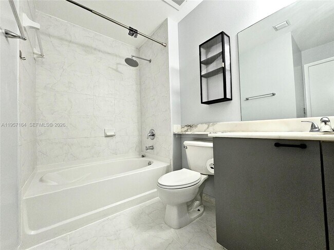 Building Photo - 234 NE 3rd St