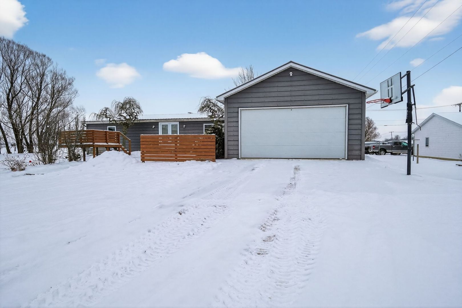 Building Photo - 18025 Doehrman Rd