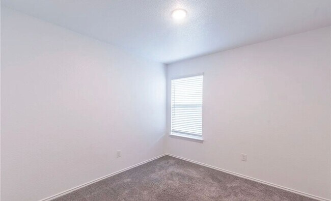 Building Photo - Cozy Duplex Home in Temple!