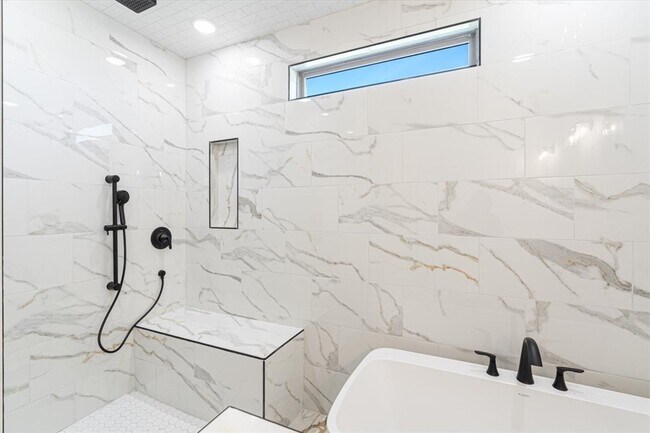 Building Photo - 6900 SW High Meadow Blvd