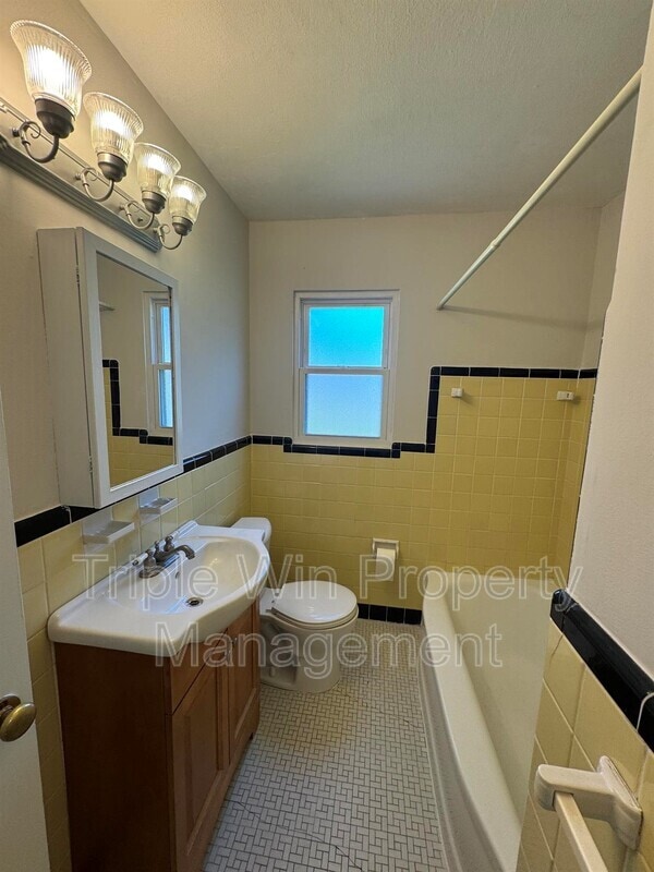 Building Photo - 6403 Inlet Ct