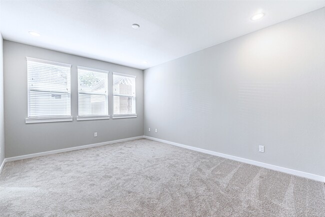 Building Photo - 8423 Berry Brush Ln