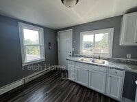 Building Photo - 106 S Pershing Ave