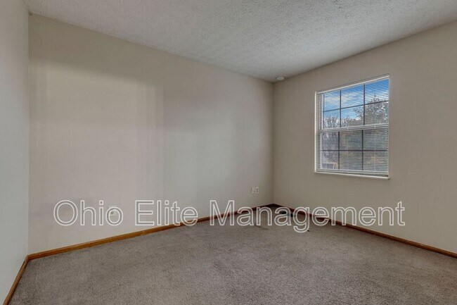 Building Photo - 229 Cantwell Ct