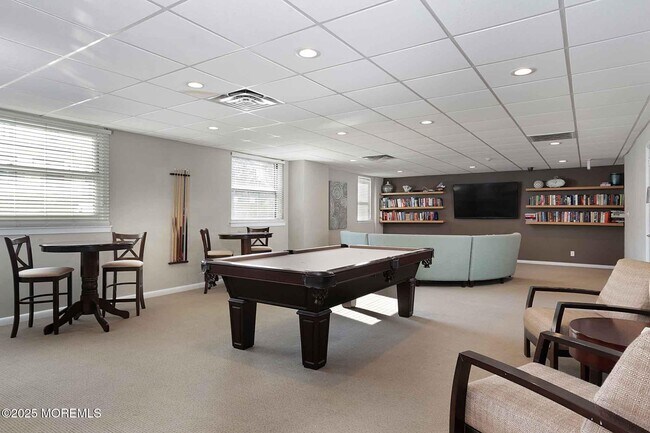 Building Photo - 675 Ocean Ave N