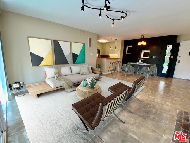 Building Photo - 6375 Green Valley Cir