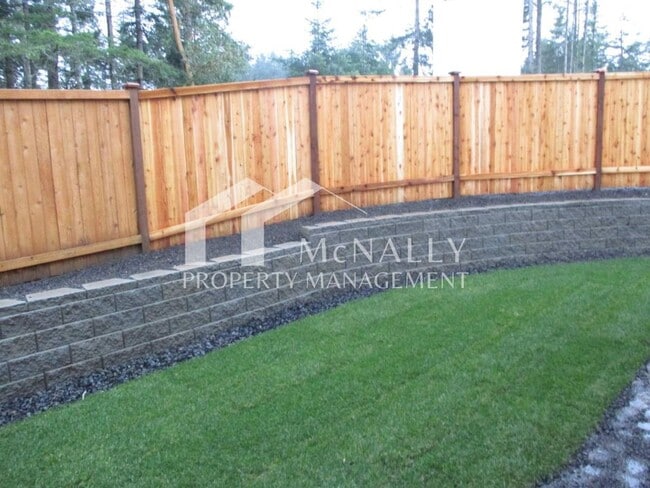 Building Photo - 3 Bedroom, 2.5 Bathroom Andasio Villiage Home in Port Orchard