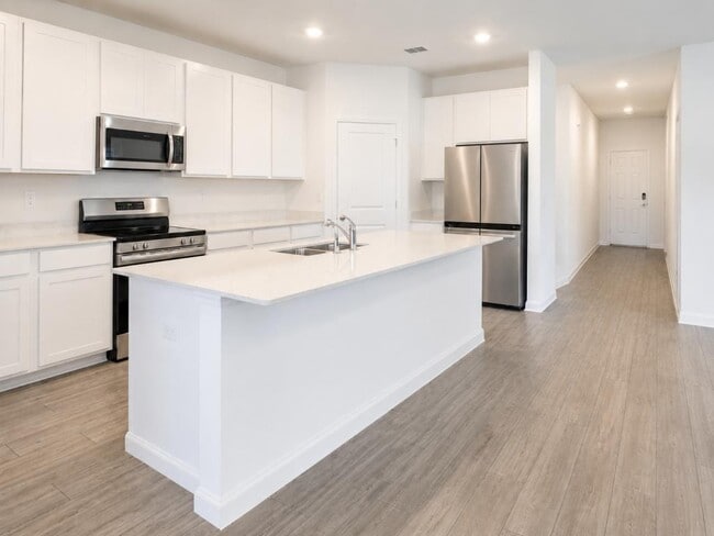 Building Photo - 4713 SW 83rd Lp