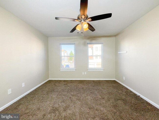 Building Photo - 13405 Shady Knoll Dr