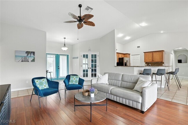 Building Photo - 3023 SW 23rd Ave