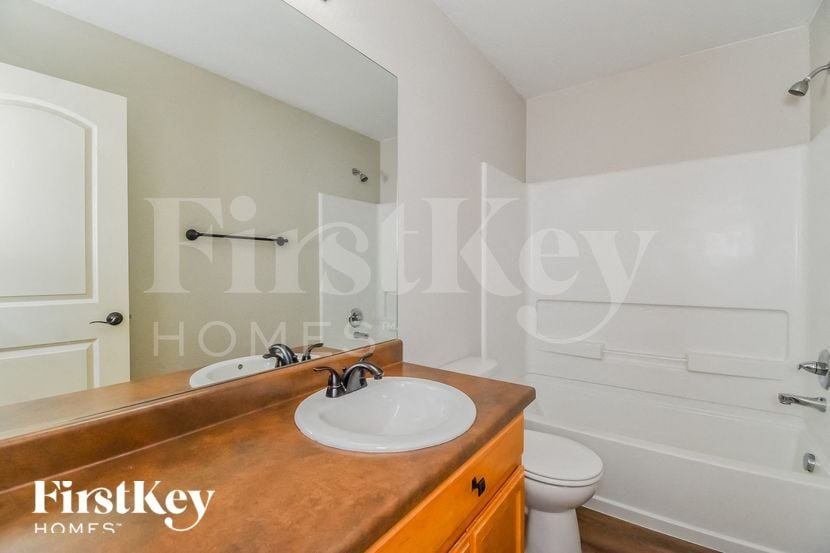 Building Photo - 6268 Marilee Wy