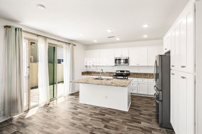 Building Photo - 1604 Armijo Pl