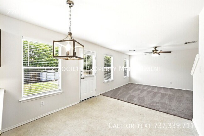 Building Photo - 220 Peppergrass Cove