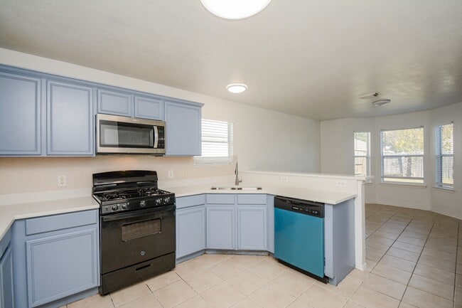 Building Photo - 9107 Dairy View Ln