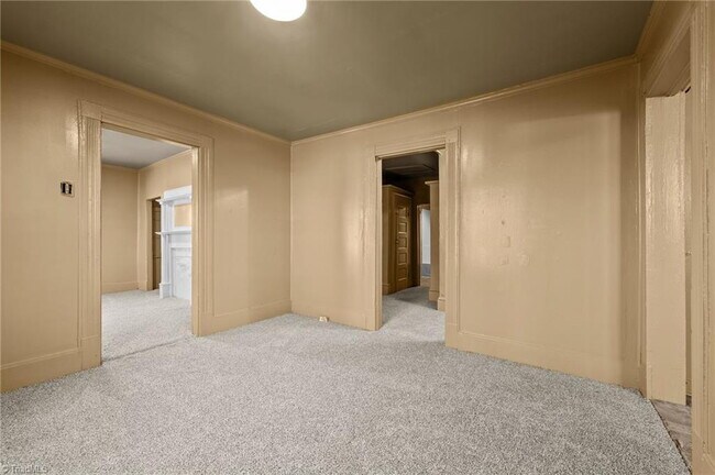 Building Photo - "Charming 3-Bedroom Home in the Heart of Winston-Salem-Pets Welcome Housing Vouchers Accepted!