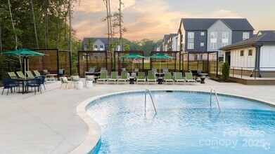 Building Photo - 5200 Oxford Pond Dr