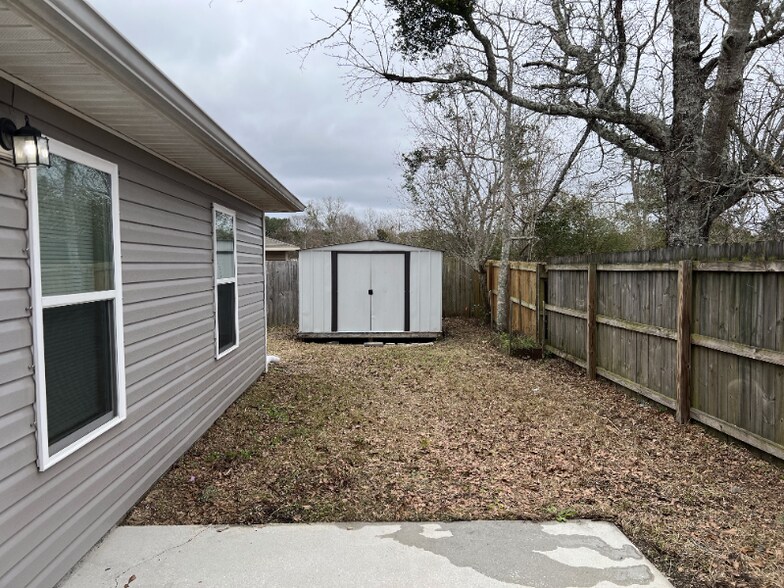 Building Photo - 10468 River Birch Dr