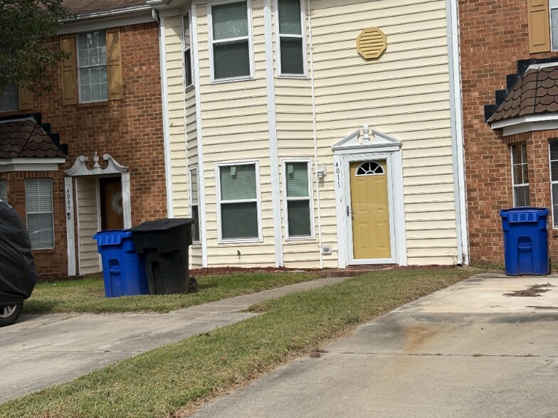 Primary Photo - 4011 Ketch Dr