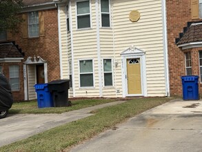 Building Photo - 4011 Ketch Dr