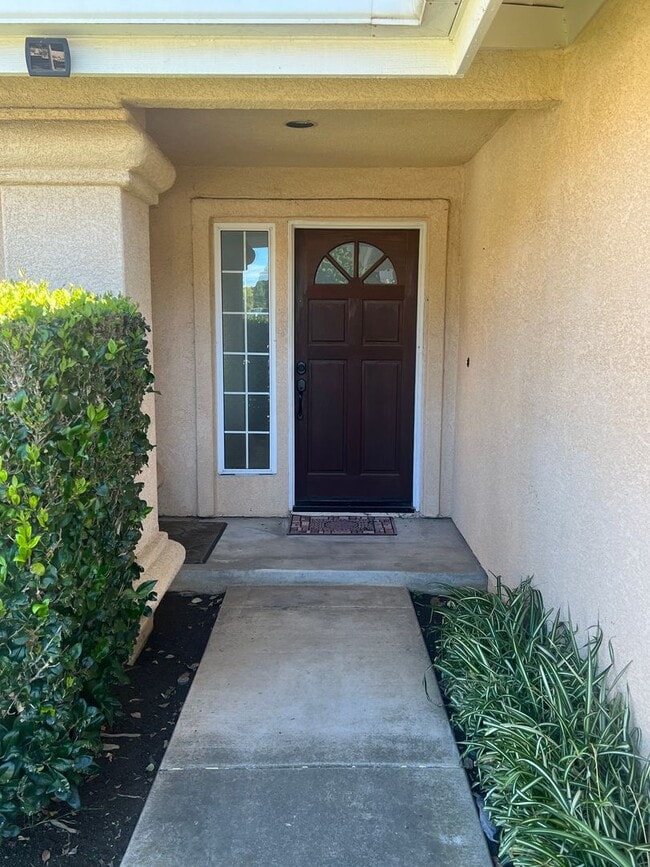 Building Photo - North Oxnard Single Family Home