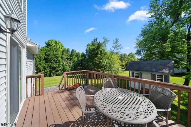 Building Photo - 32 Montville Ave