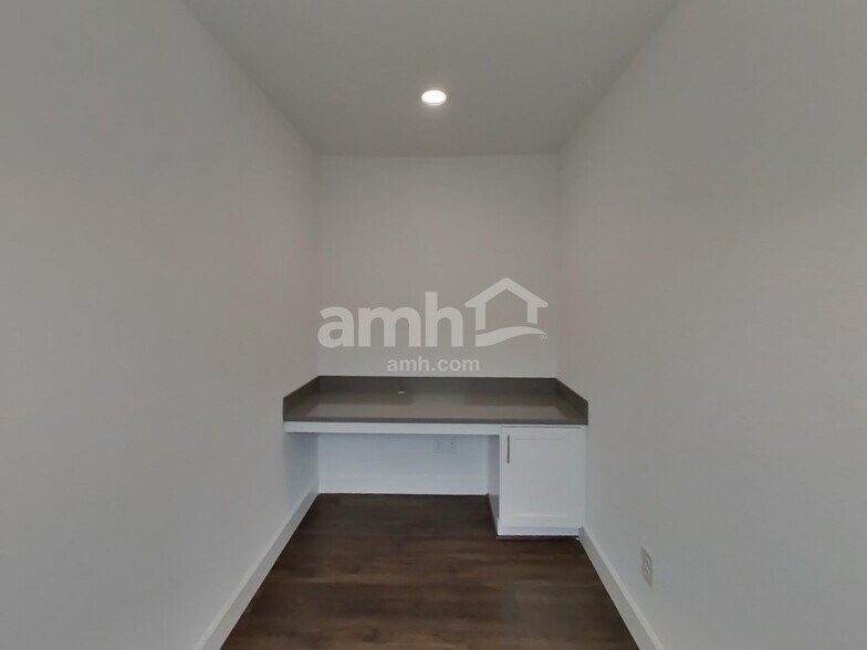 Building Photo - 126 Island Plumeria Ln