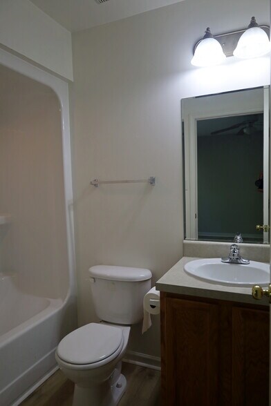Building Photo - 2642 Hibbitts Rd