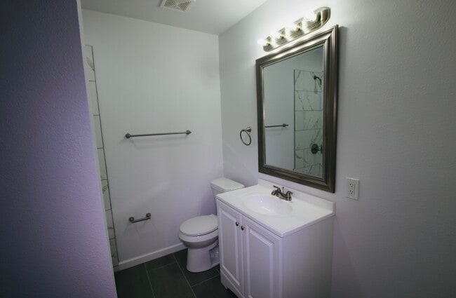 Building Photo - 4525 Old Dallas Rd