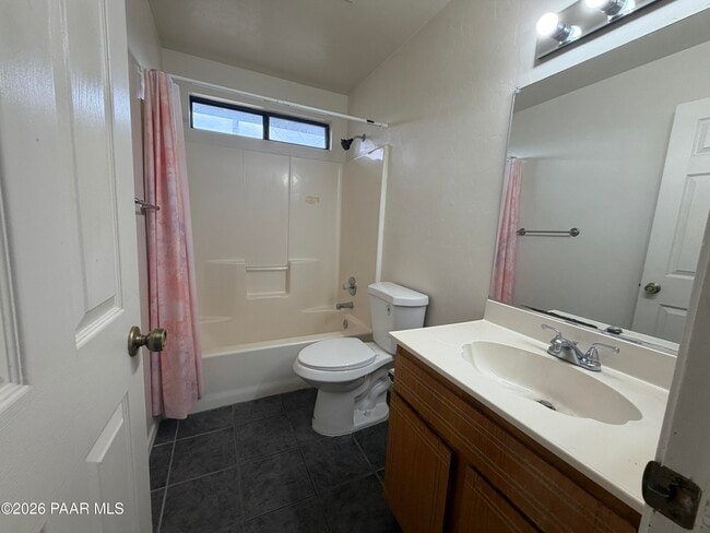 Building Photo - 3001 N Majesty Dr